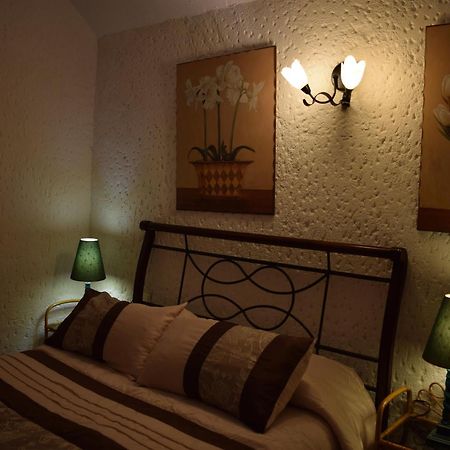 Apartamentos Horno Y Casa De Dulce Purullena Extérieur photo