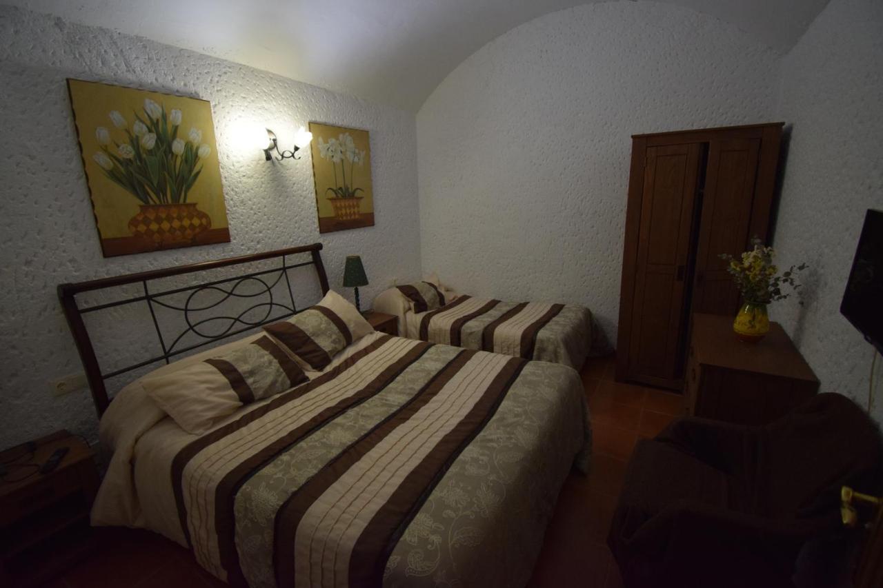 Apartamentos Horno Y Casa De Dulce Purullena Extérieur photo