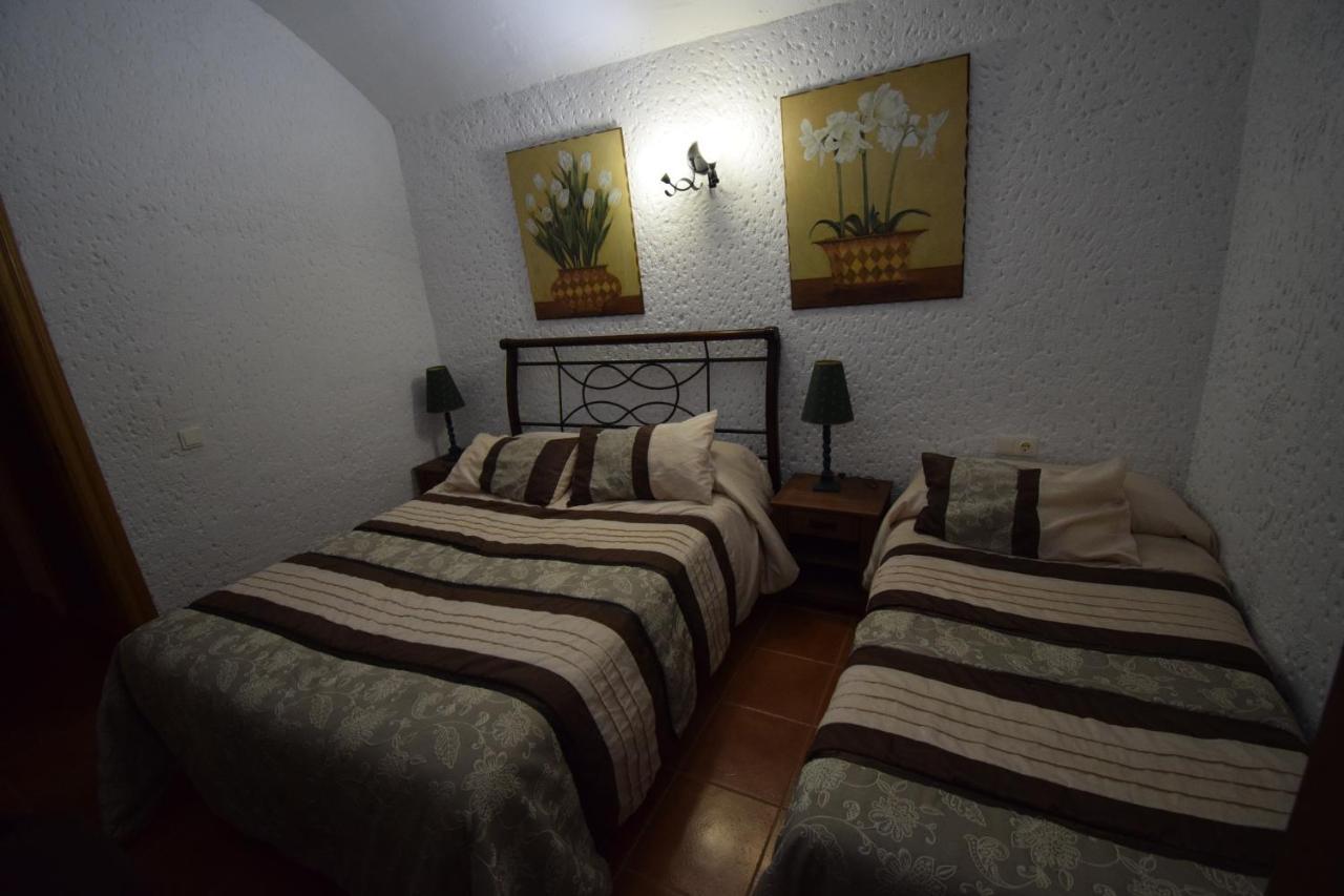 Apartamentos Horno Y Casa De Dulce Purullena Extérieur photo