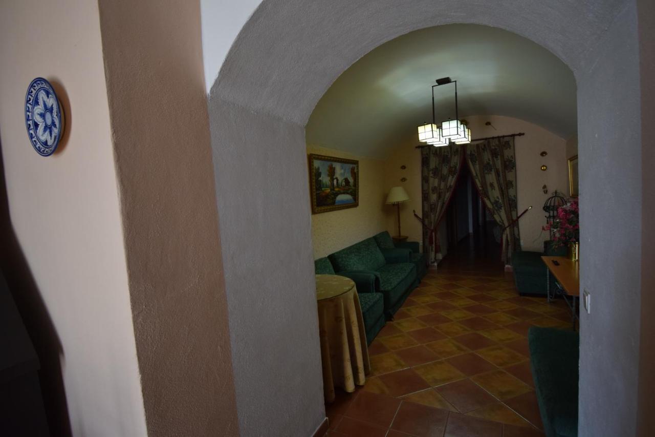 Apartamentos Horno Y Casa De Dulce Purullena Extérieur photo