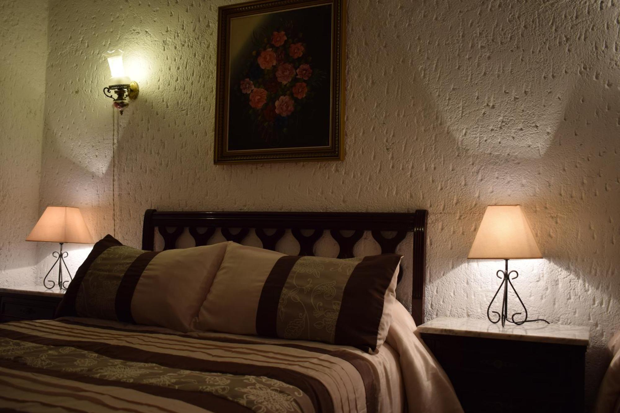 Apartamentos Horno Y Casa De Dulce Purullena Extérieur photo