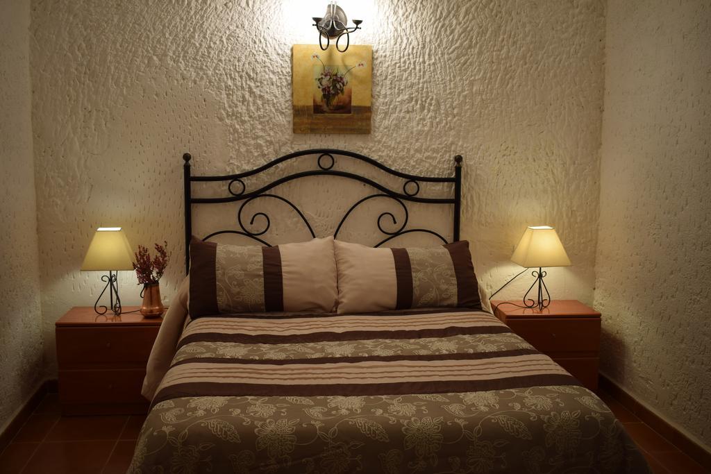 Apartamentos Horno Y Casa De Dulce Purullena Extérieur photo