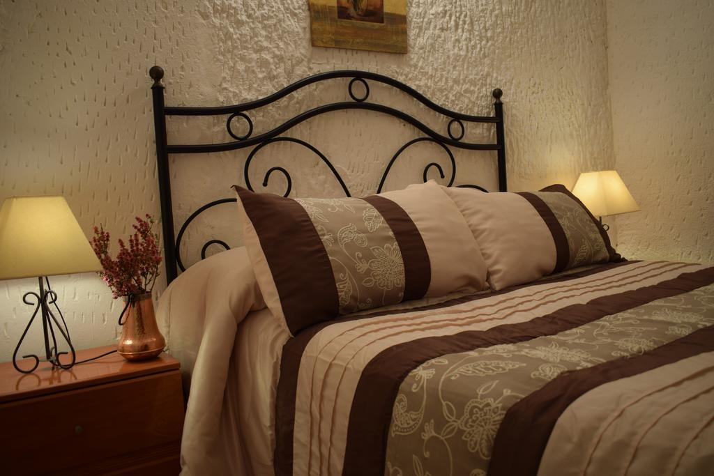 Apartamentos Horno Y Casa De Dulce Purullena Extérieur photo