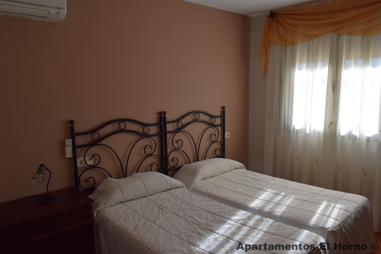 Apartamentos Horno Y Casa De Dulce Purullena Extérieur photo